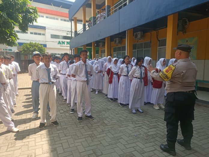 Bhabinkamtibmas Cileungsi Intensifkan Sambang Kamtibmas