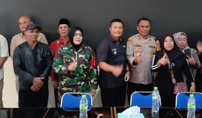 Dialog Penyelesaian Penggarap Lahan PT PMC, Warga Desa Sukajaya dan Forkopimcam Tamansari