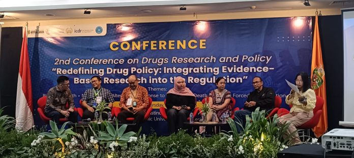 FORUM AKAR RUMPUT INDONESIA RAIH PENGHARGAAN BEST POSTER PRESENTER PADA ICDR 2026