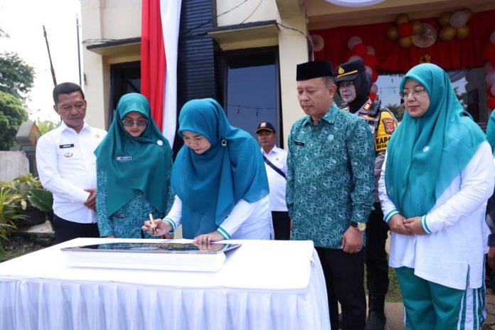 Eva Rudy Susmanto, Ketua TP PKK Meninjau Langsung Kegiatan Bina Daerah