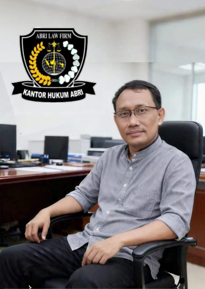 MENJAGA INTEGRITAS DI TENGAH KEKUASAAN
