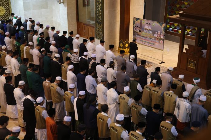 Bupati Bogor I’tikaf dan Tahajud Bersama Warga di 10 Hari Terakhir Ramadan