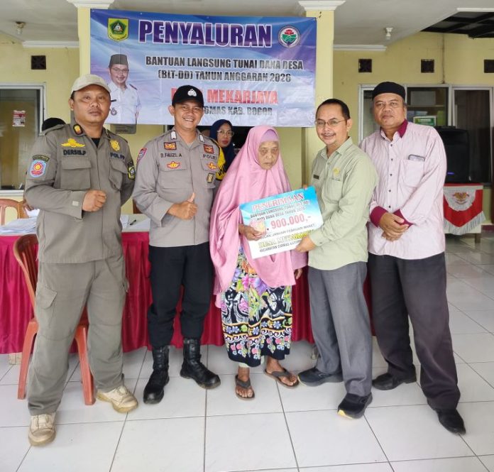 Warga Mekarjaya Sumringah! BLT-DD Cair Tiga Bulan Sekaligus