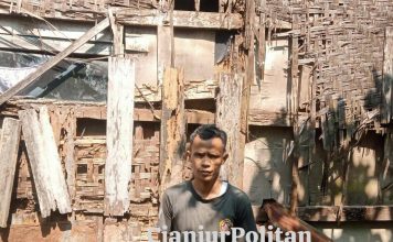 Jeritan Senyap dari Cisaat: Pak Nanang Taruhkan Nyawa Keluarga di Bawah Atap yang Lapuk